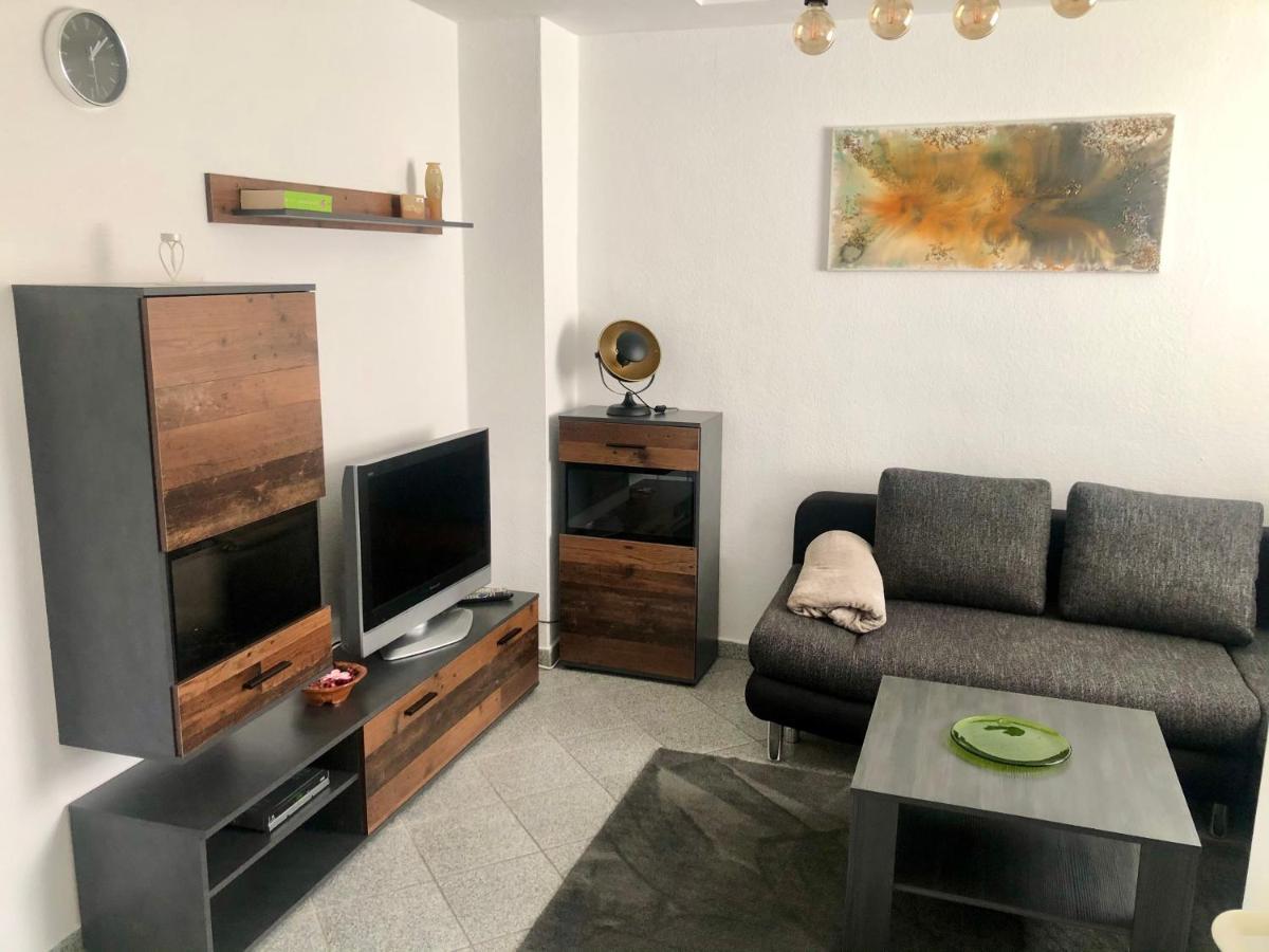 Delux Ferienwohnung Kunstgalerie Und Ilmradweg Kranichfeld Exteriér fotografie