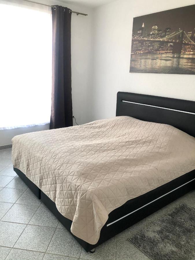 Delux Ferienwohnung Kunstgalerie Und Ilmradweg Kranichfeld Exteriér fotografie