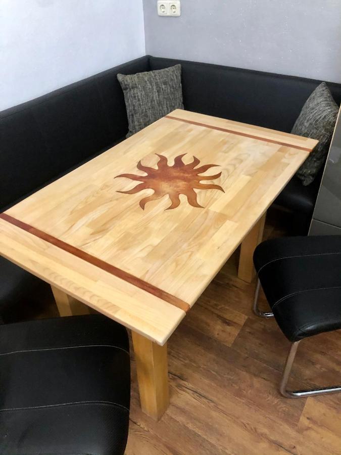Delux Ferienwohnung Kunstgalerie Und Ilmradweg Kranichfeld Exteriér fotografie