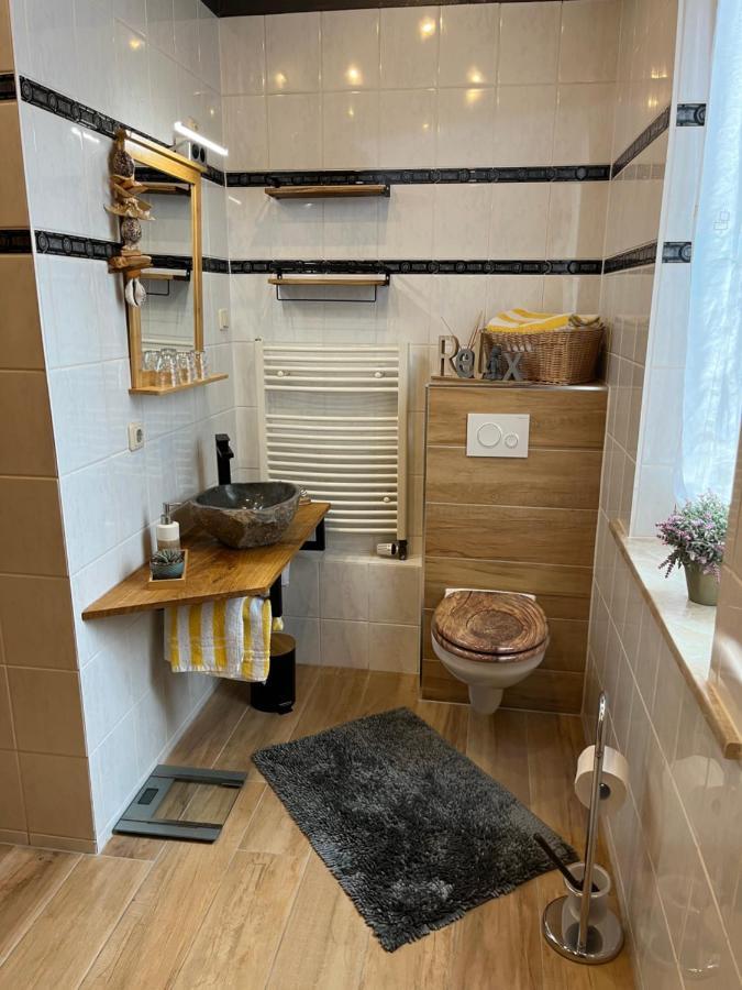 Delux Ferienwohnung Kunstgalerie Und Ilmradweg Kranichfeld Exteriér fotografie